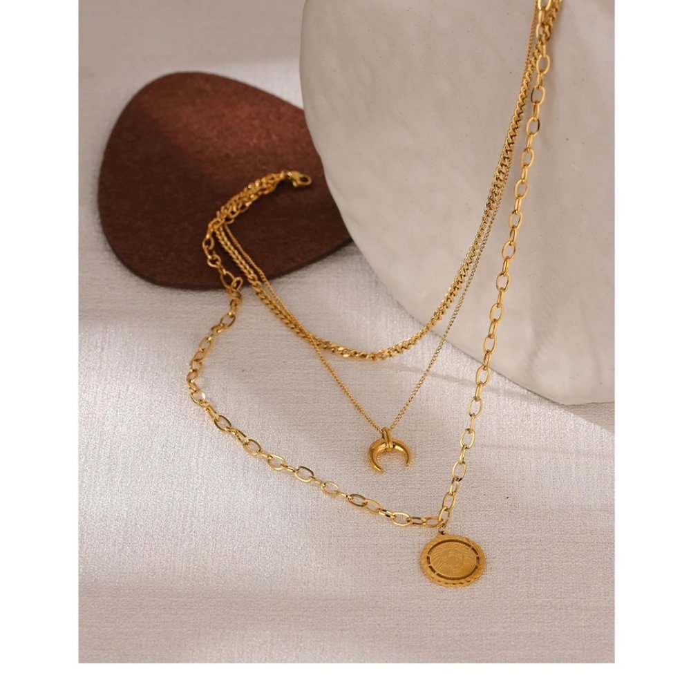 NEW 18K Gold Plated Lion Coin Horn Moon Triple Layer Link Chain Necklace - Picture 8 of 8